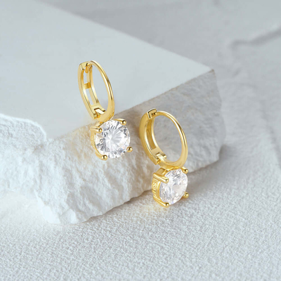 925 Sterling Silver Chegou 18K Gold Plated Solitaire Branco Cubico Zircon Huggies Brincos
