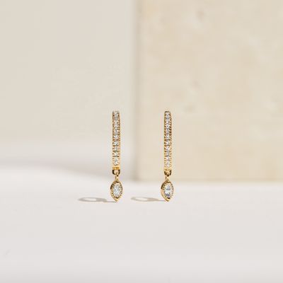 Brincos de argola com gota de zircônia com corte marquise em prata esterlina 925 para ocasião de noivado, com diâmetro da argola de 12mm e espessura de 2mm