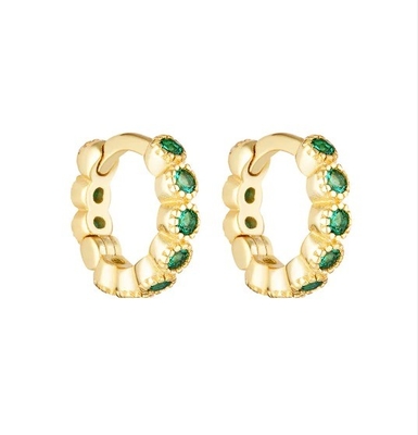 18K ouro Revestido Bebê Esmeralda CZ Huggie brincos para meninas Jóias diárias
