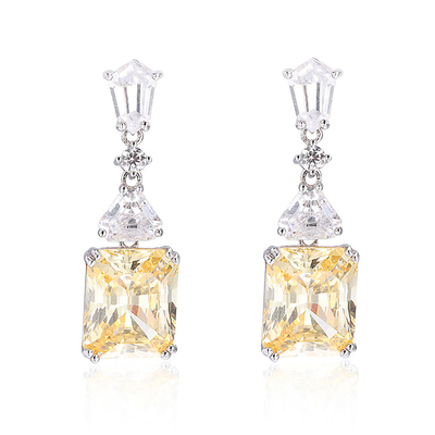 Brincos amarelos CZ de gotejamento Branco de ouro revestido 925 de zircônio cúbico Brincos de gotejamento