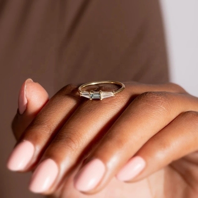 Jóias finas Anéis de diamante de três pedras personalizados para mulheres em ouro 14K 18K