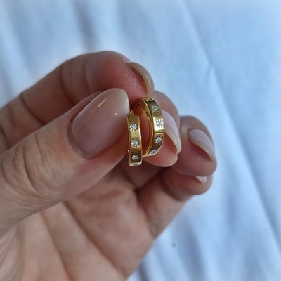 Brinquedos Estilosos 14K Ouro Vermelho Estrela Conjunto de Diamantes Abraços para Estilo Sem Esforço