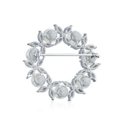 Broche de folhas de ouro revestido de círculo Branco de pérola 925 Prata Broches de luxo para mulheres