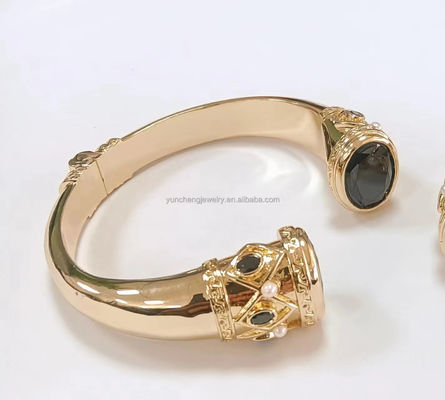 Revestimento de Brass Bracelet Bracelets Cuff Jewelry Garnet Stones Silver Jewelry Glitter CZ