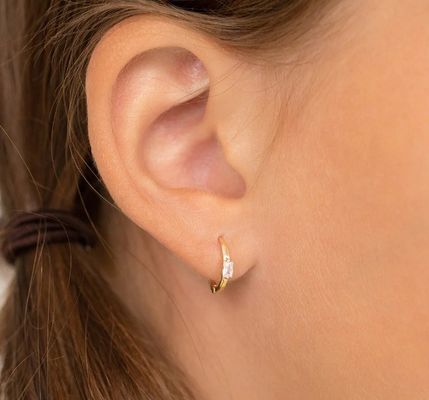 Brincos de argola infantis com banho de ouro 14K, zircônia cúbica rosa corte baguete de 10mm, com MOQ de 50 pares