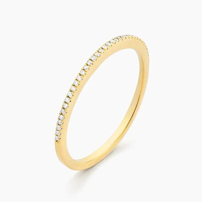 Artigo quente 18K ouro revestido Meia Eternidade empilhável 925 Sterling Silver Feminino Banda Anel