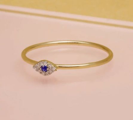 Classic Style Mini Pave Ring com Diamond Eye e Blue Sapphire em 925 Sterling Silver