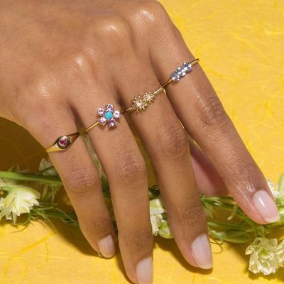 Moda Revestida em Ouro 925 Sterling Silver Daisy CZ Anel Acessório de Elegança Feminina