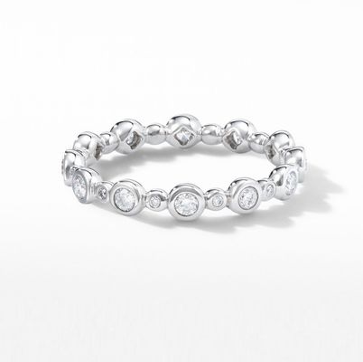 Clássicos Zircon Eternity Band Joias Revestidas em Ouro US Tamanho 10 Anel CZ claro
