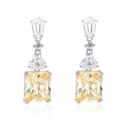 Brincos amarelos CZ de gotejamento Branco de ouro revestido 925 de zircônio cúbico Brincos de gotejamento