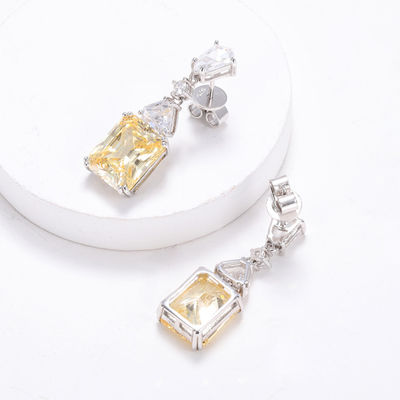 Brincos amarelos CZ de gotejamento Branco de ouro revestido 925 de zircônio cúbico Brincos de gotejamento