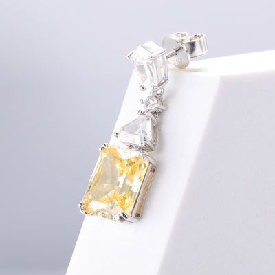 Brincos amarelos CZ de gotejamento Branco de ouro revestido 925 de zircônio cúbico Brincos de gotejamento
