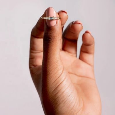 Jóias finas Anéis de diamante de três pedras personalizados para mulheres em ouro 14K 18K