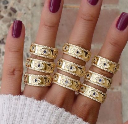 Azul safira branco CZ Olho Mulheres Eternidade Banda de Brass Eternidade Anel Para Mulheres