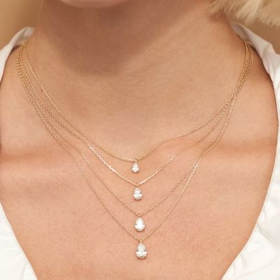 Colar com Pingente de Zircônia Corte Pera em Prata Esterlina 925 para Mulheres